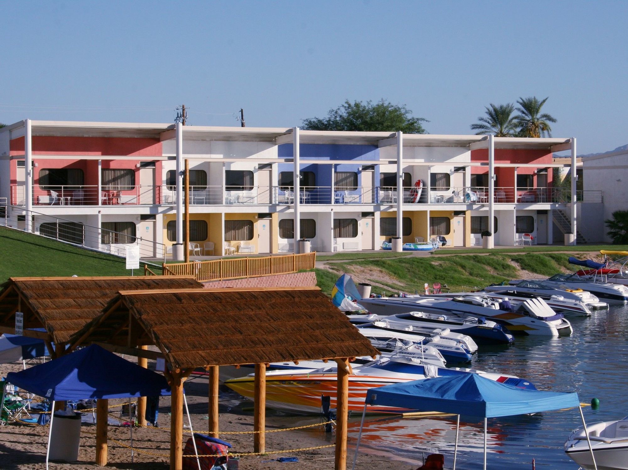 The Nautical Beachfront Resort Lake Havasu City Exterior photo